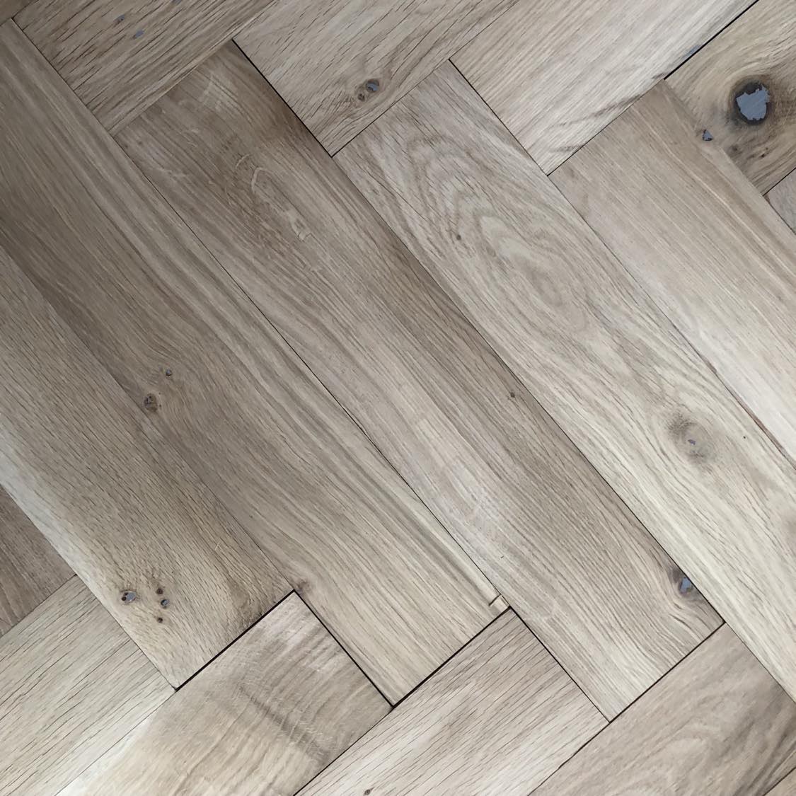 Parquetry Solid Timber (Herringbone) 